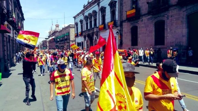 Morelia protesta por la posible mudanza del Monarcas