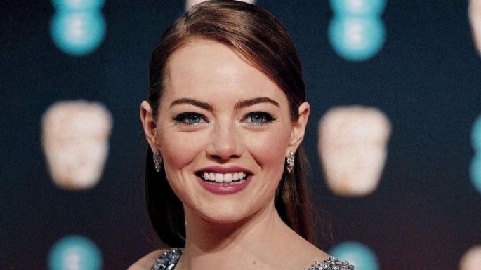 Emma Stone presume su avanzado estado de embarazo (FOTOS)