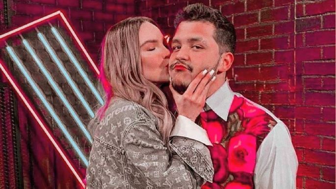 Christian Nodal le revisa el CELULAR a Belinda ¿celos? (VIDEO)