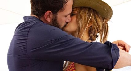 El conmovedor beso de Jennifer López y Ben Affleck con el que celebraron el cumpleaños de JLo (FOTO)