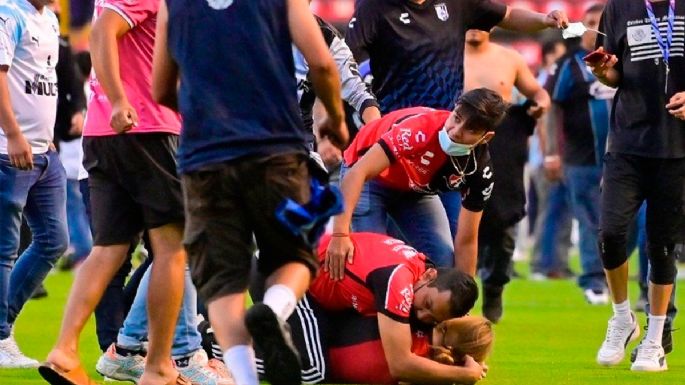 Querétaro vs Atlas: Liga MX asegura que NO hay muertos pero FOTOS y VIDEOS dicen lo contrario