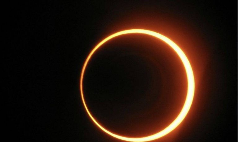 ¿Qué mala suerte tendrán los signos en el eclipse solar el 14 de octubre?