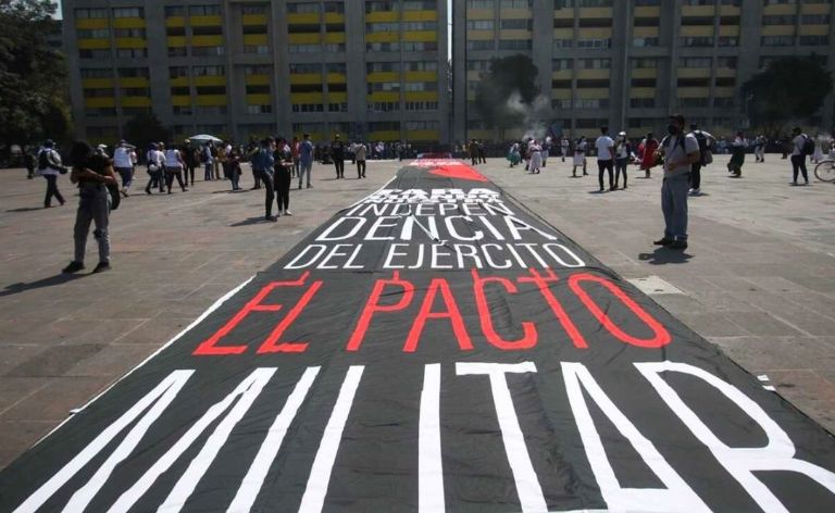 En conmemoración del 2 de octubre, se llevará a cabo la marcha en la CDMX partiendo de Tlatelolco. Toma tus precauciones.