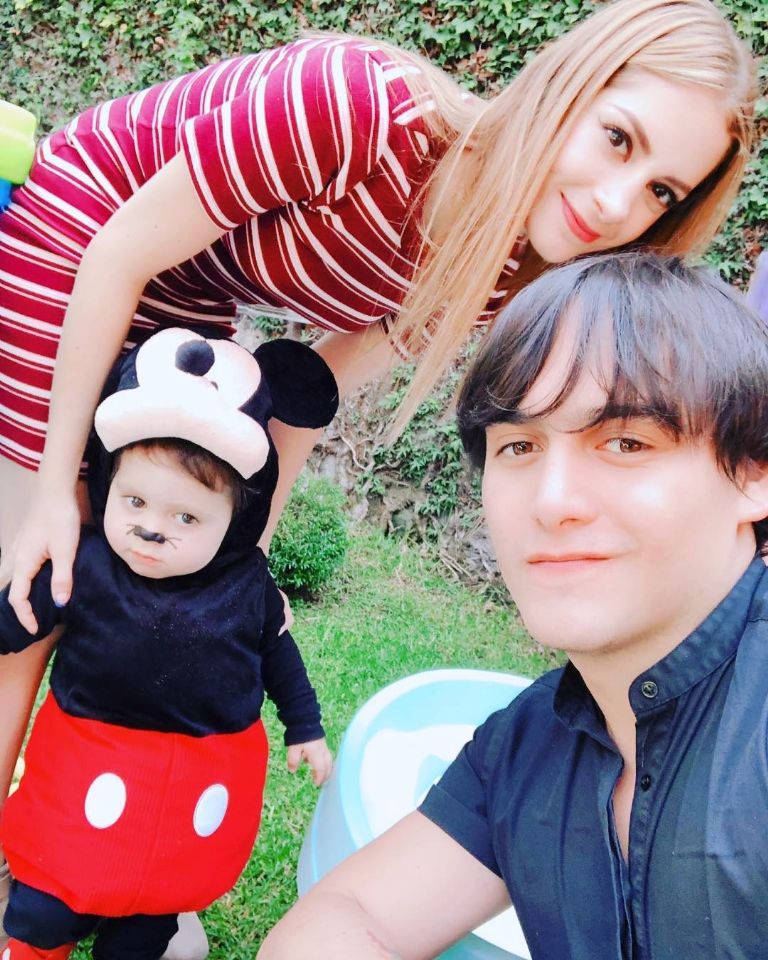 Julián Figueroa y Imelda Garza comparten su amor en redes