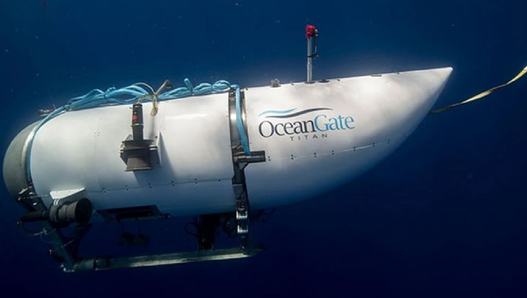 Submarino titán perdido en el oceáno