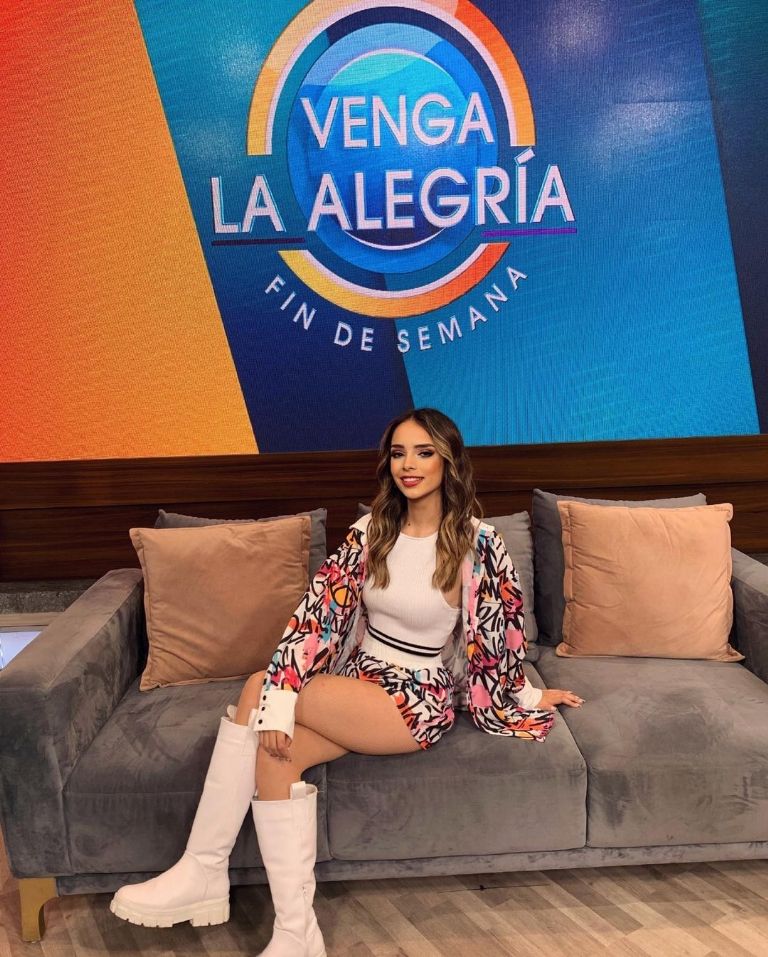 Alana Lliteras Venga la Alegria TV Azteca 