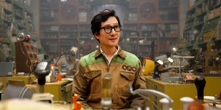 El actor Ke Huy Quan se une a Marvel en la temporada 2 de Loki.