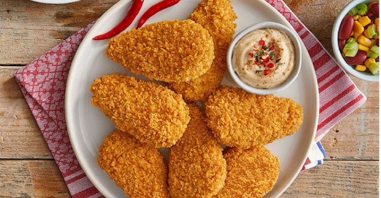 nuggets de pollo y salsa