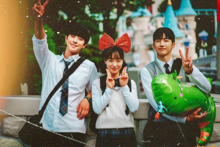 En Netflix puedes encontrar una de las series coreanas que ha robado el corazón de los suscriptores. 'Tu tiempo llama' es la nueva historia que te hará sonreír el corazón.