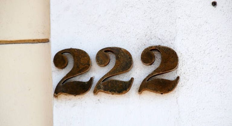 El número 222 puede desencadenar cambios significativos para el éxito y el amor