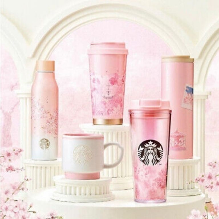 En cuánto sale Cherry Blossom de Starbucks