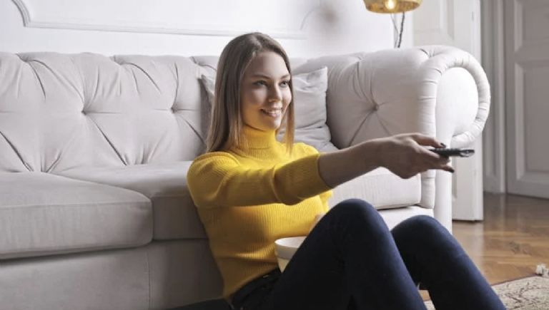 Con un cable coaxial crea una antena casera para tu televisión o smart tv