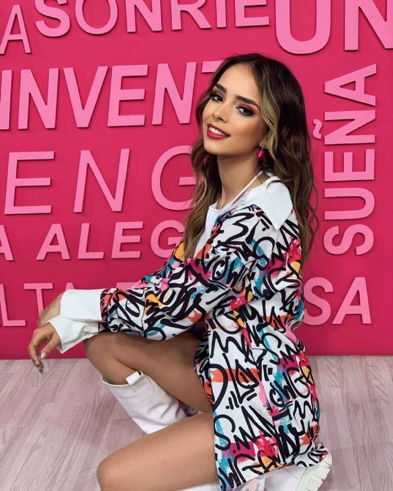 Alana dejó TV Azteca por programas en Telemundo