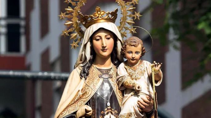 5 oraciones cortas y poderosas a la Virgen del Carmen para pedir protección y por los hijos