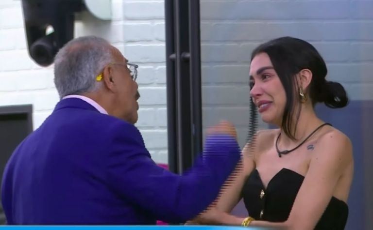 Pruebas de que el papá de Karime Pindter tiene comunicación con ella