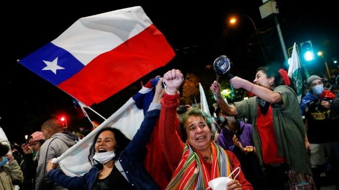 Constitución de Chile: ¿En qué consiste el polémico e histórico cambio?