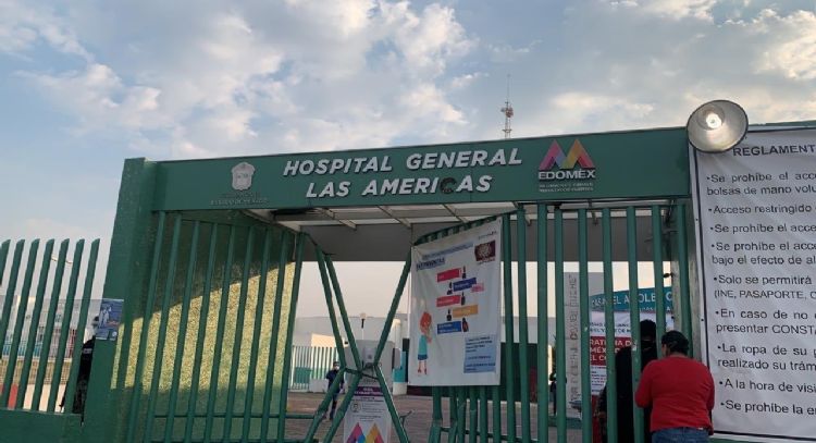 Derriban puerta del Hospital Las Americas en Ecatepec