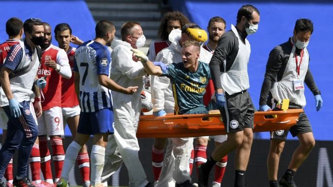 Bernd Leno, portero del Arsenal, sufre espantosa lesión (VIDEO)