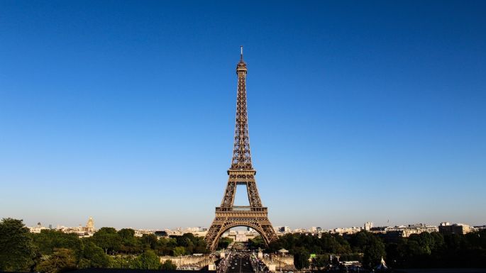 Torre Eiffel reabre 3 meses después del cierre por Covid-19 (FOTOS)