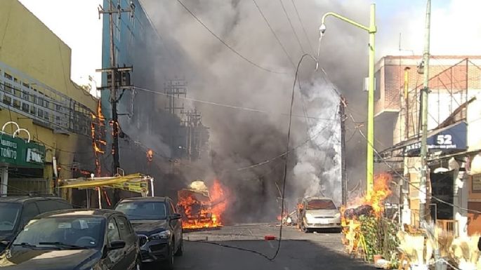 Incendio en la colonia Jamaica deja FUERTES daños en el centro de la CDMX (VIDEO)