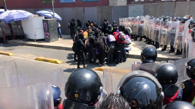 Marcha feminista: reportan DESAPARICIÓN de Karla Guzmán, joven encapsulada durante manifestación