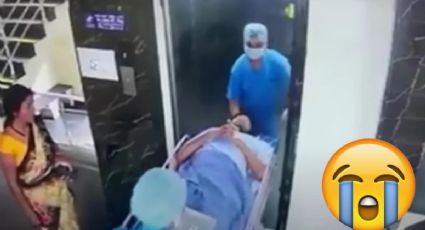 Elevador se desploma en la India con paciente en camilla y queda en VIDEO