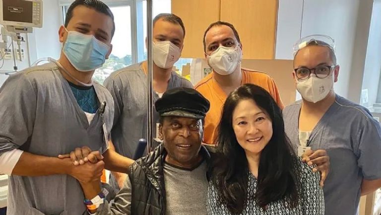 Cáncer Pelé hospitalizado