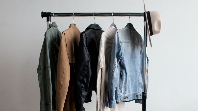 Cinco outfit que no deben faltar en el closet