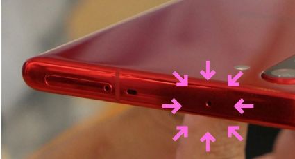 ¿Cómo funciona y para qué sirve el agujero que tiene tu celular en la parte superior?