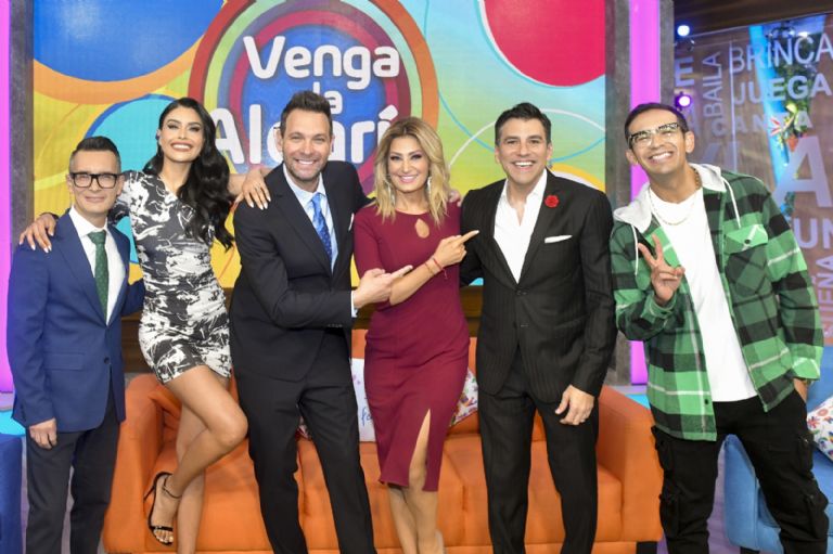 Se vevela nueva conductora elegida por TV Azteca para Venga la Alegría