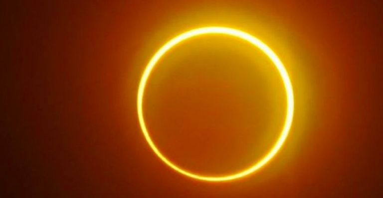 a que hora ver el eclipse solar en mexico 