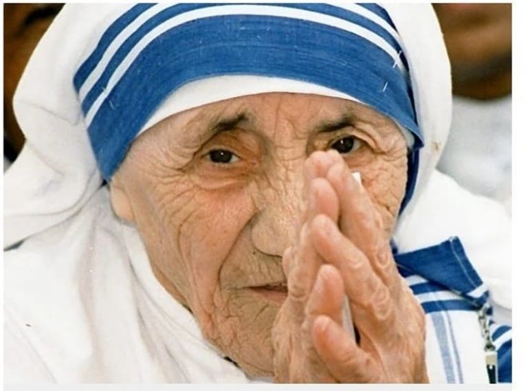 el lado oscuro de la Madre Teresa de la iglesia católica