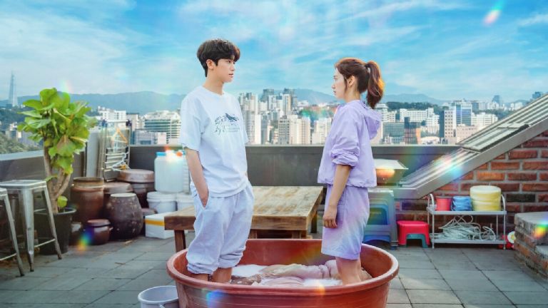 Sumérgete en la magia de DR  Slump la serie coreana de Netflix que atrapa desde el primer episodio