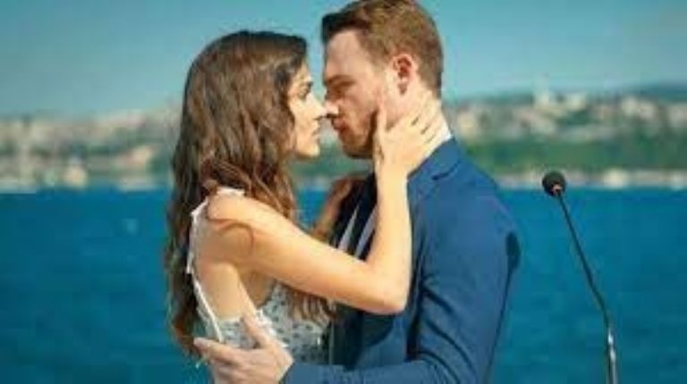 Max vibra con Nehir Presa del Amor telenovela turca
