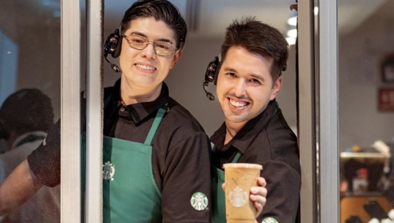 Trabaja en Starbucks dentro de la CDMX