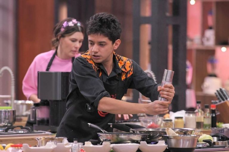 Harold Azuara masterchef celebrity eliminado reality foto competencia