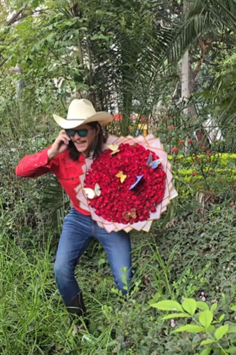 que le paso a flores el patron